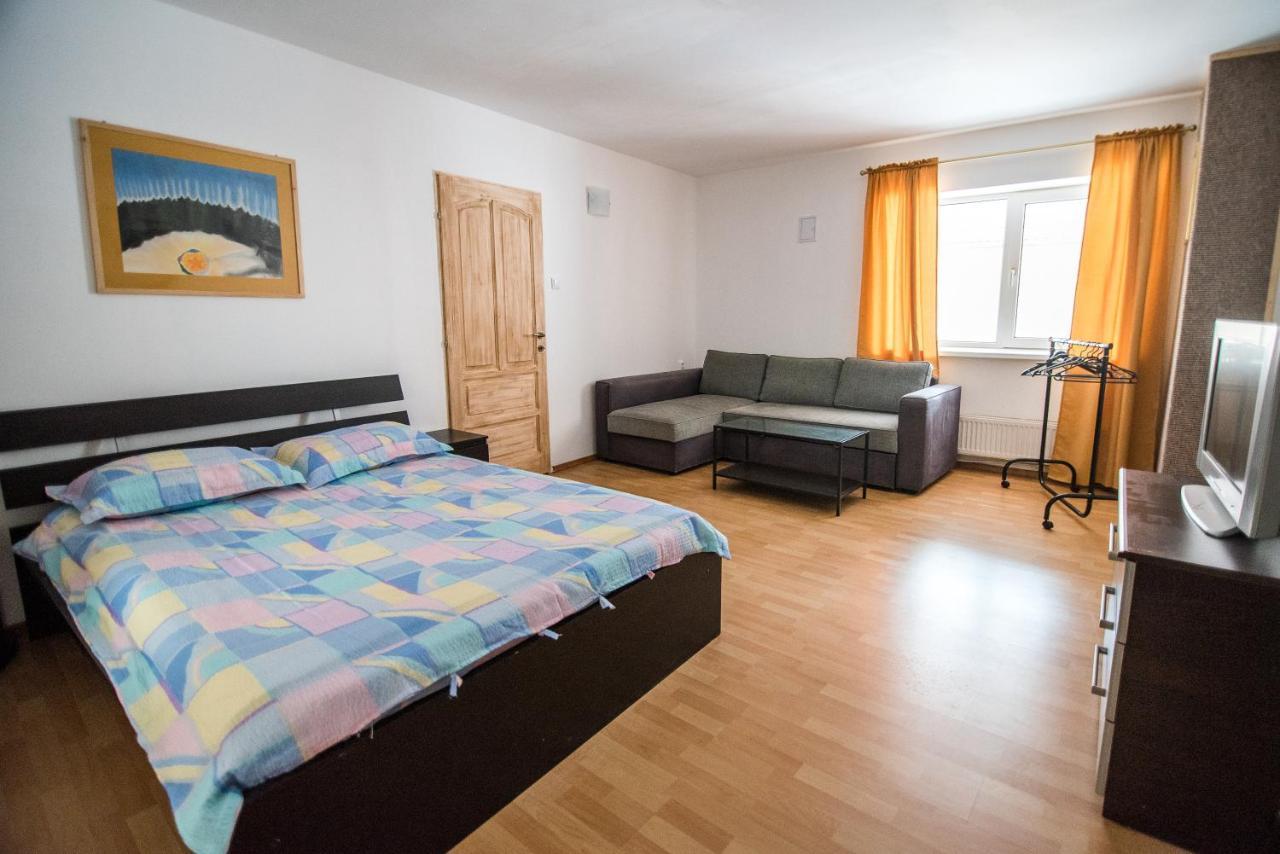 בראשוב Transylvania Guest House מראה חיצוני תמונה