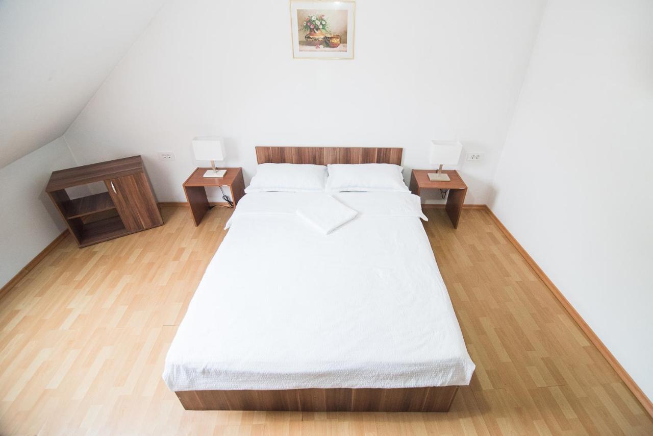 בראשוב Transylvania Guest House מראה חיצוני תמונה