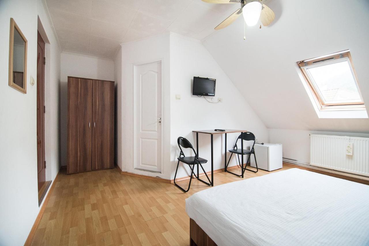 בראשוב Transylvania Guest House מראה חיצוני תמונה