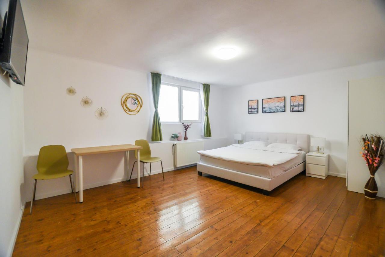 בראשוב Transylvania Guest House מראה חיצוני תמונה